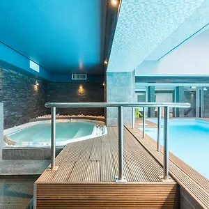 Brise De - Piscine Interieure & Exterieure 4* Saint-Raphael (Var)